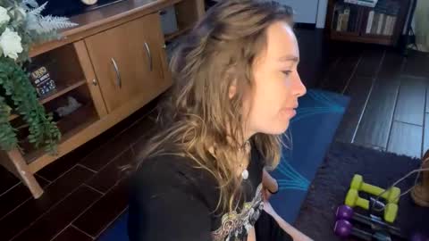 yanyanpixie online show from January 2026 06:22:02 PM