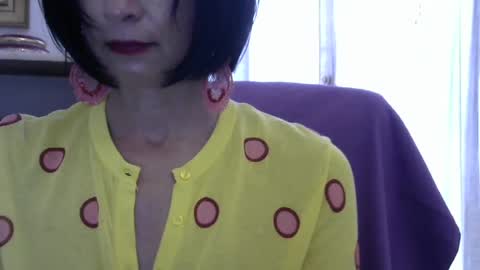 Snapshot of yara127 chatting on June 2026 10:30:02 AM HOT MILF online show from June 2026 10:30:02 AM