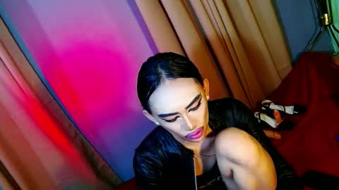 Snapshot of yasii19 chatting on January 2025 07:17:01 PM miss yasii online show from January 2025 07:17:01 PM