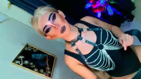 Snapshot of yasii19 chatting on October 2025 03:56:02 PM miss yasii online show from October 2025 03:56:02 PM