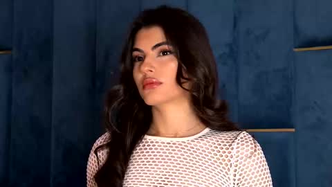 Yasmina  online show from January 2026 04:39:02 AM