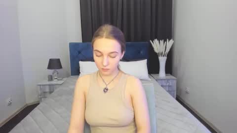 Yasmina online show from January 2025 08:09:01 PM
