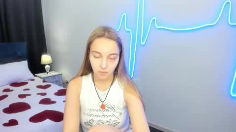 Yasmina online show from September 2025 12:48:01 PM