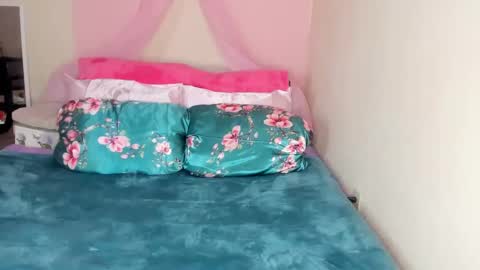 Yasmina online show from January 2025 06:50:02 AM