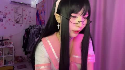 HolyLega online show from May 2026 03:41:01 PM