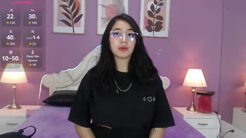Snapshot of yayaqueen chatting on June 2026 12:03:02 PM Yaya online show from June 2026 12:03:02 PM