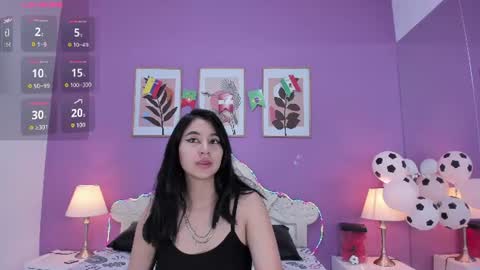 Snapshot of yayaqueen chatting on July 2026 12:09:02 PM Yaya online show from July 2026 12:09:02 PM
