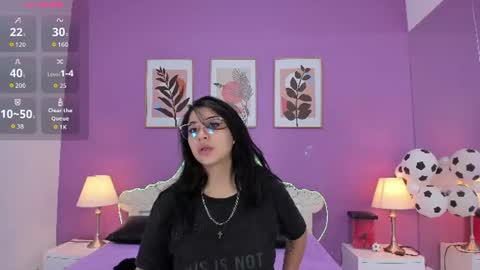 Snapshot of yayaqueen chatting on July 2026 11:49:02 AM Yaya online show from July 2026 11:49:02 AM