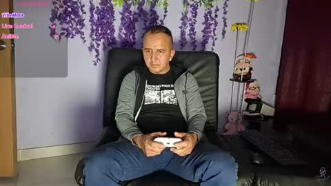 Hazzan online show from July 2026 11:42:01 PM