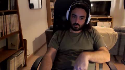 yeeaahoo online show from April 2026 07:58:02 PM