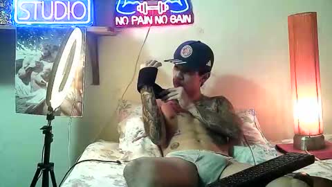 yeisoncastellanos1999 online show from February 2026 09:44:02 PM