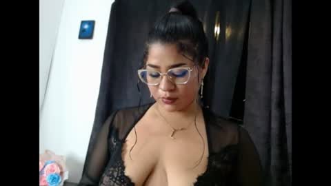 yelly online show from June 2026 02:27:02 AM