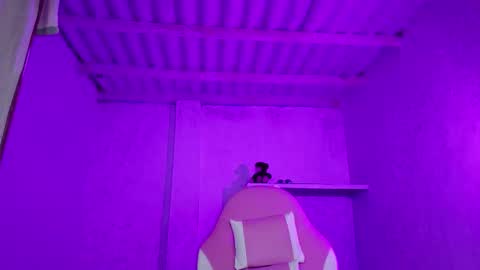 Snapshot of yera_sh chatting on February 2026 01:24:02 AM YERA online show from February 2026 01:24:02 AM