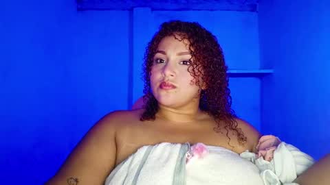 Snapshot of yera_sh chatting on February 2026 01:23:01 AM YERA online show from February 2026 01:23:01 AM