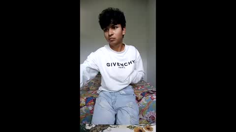 Snapshot of yeremy_boy chatting on June 2026 06:40:02 PM yeremy_boy online show from June 2026 06:40:02 PM