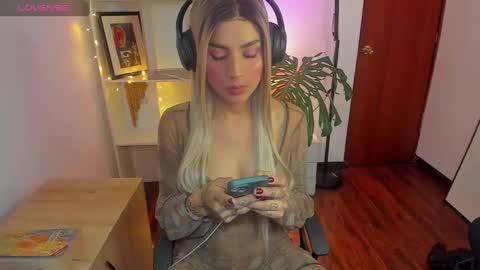 Snapshot of yeriawaddell_ chatting on January 2025 02:31:01 AM yeriawaddell online show from January 2025 02:31:01 AM