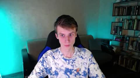 Snapshot of yes_cute_boy_ chatting on March 2026 06:15:02 PM Eden online show from March 2026 06:15:02 PM