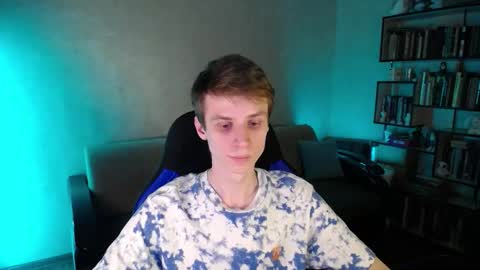 Snapshot of yes_cute_boy_ chatting on March 2026 05:53:01 PM Eden online show from March 2026 05:53:01 PM