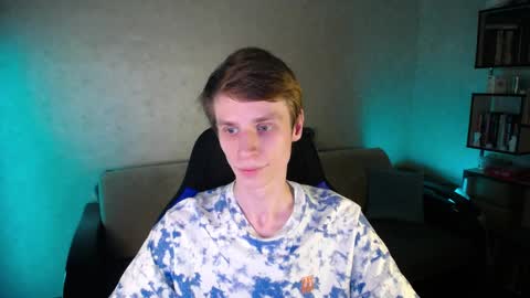 Snapshot of yes_cute_boy_ chatting on April 2026 07:14:01 PM Eden online show from April 2026 07:14:01 PM