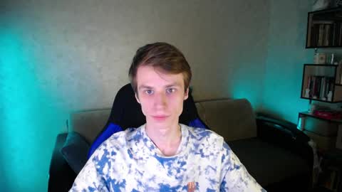 Snapshot of yes_cute_boy_ chatting on April 2026 03:28:01 PM Eden online show from April 2026 03:28:01 PM