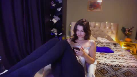 Sofie online show from November 2025 02:28:01 PM