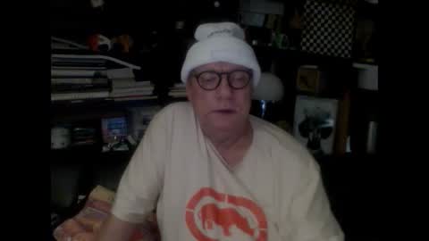 Snapshot of yessex247 chatting on October 2025 05:10:02 AM yessex247 online show from October 2025 05:10:02 AM