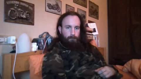 yeti_92 online show from February 2025 04:19:02 PM