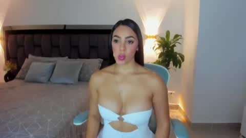 Yika Alves online show from July 2026 12:07:01 AM