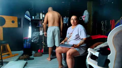 yingandyangg online show from March 2026 07:21:02 PM