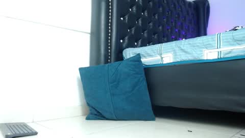 Yiovanna online show from February 2025 11:54:02 PM