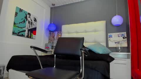 Yiyo online show from February 2025 08:39:01 AM