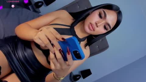 ylonagrae online show from December 2024 08:04:01 AM