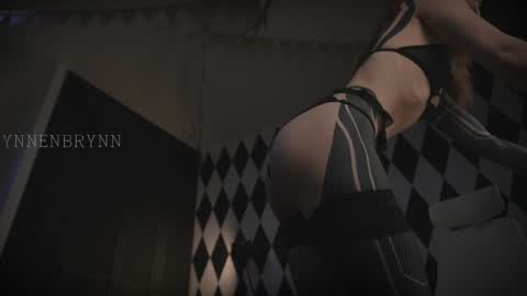 ynnenbrynn online show from February 2025 06:40:01 AM