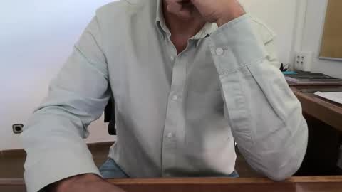 Yo47 online show from October 2025 12:37:02 PM