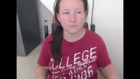 Snapshot of yohis_kiut25 chatting on February 2025 03:49:01 PM yohis online show from February 2025 03:49:01 PM