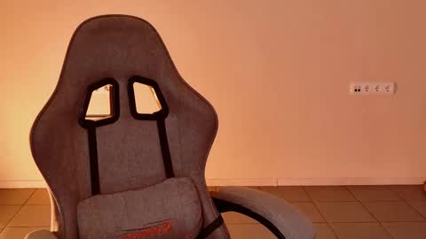 yoka_paradoxxx online show from February 2026 09:05:02 AM