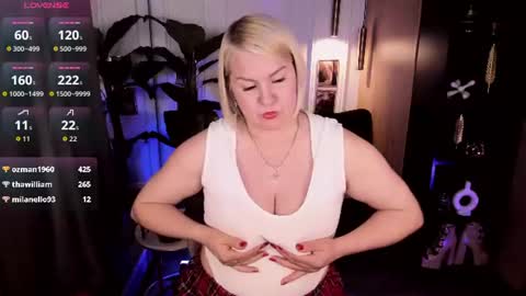 Snapshot of yolanda_kiss chatting on July 2026 03:23:01 AM Yolanda online show from July 2026 03:23:01 AM