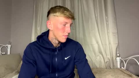 Snapshot of yorkshirelad208 chatting on March 2025 10:07:02 PM Harrison online show from March 2025 10:07:02 PM