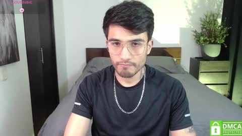 yoshy_man online show from October 2025 03:07:01 AM