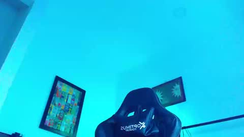 Enzo online show from March 2026 06:09:01 AM