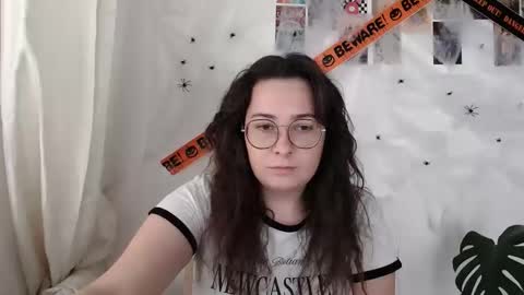 Aurora online show from September 2025 02:11:01 PM