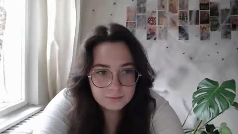 Aurora online show from November 2025 12:09:02 PM