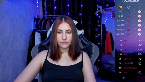 Snapshot of you_lika chatting on January 2025 01:15:01 AM Lika online show from January 2025 01:15:01 AM