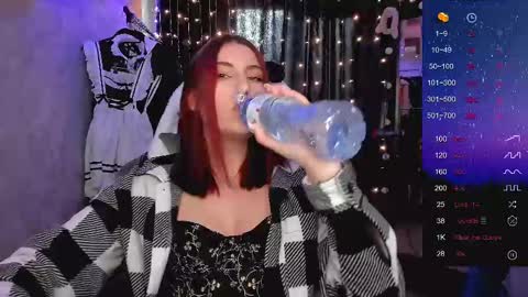 Snapshot of you_lika chatting on March 2025 09:53:02 AM Lika online show from March 2025 09:53:02 AM