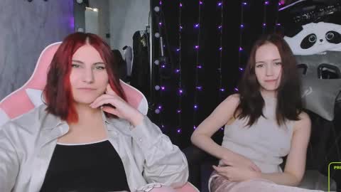 Snapshot of you_lika chatting on November 2025 03:25:02 PM Lika online show from November 2025 03:25:02 PM