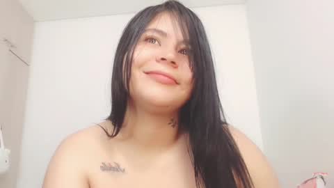Snapshot of you_little_pervert chatting on January 2025 07:05:01 AM Little Pervert online show from January 2025 07:05:01 AM