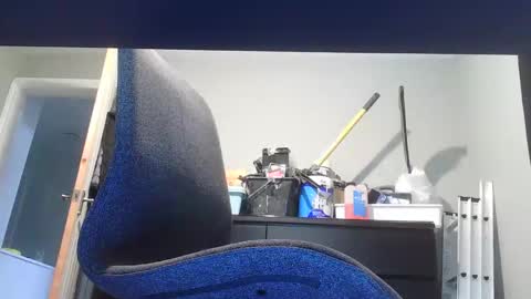 Snapshot of youmustnotknow chatting on February 2026 05:38:01 PM YouMustNotKnow online show from February 2026 05:38:01 PM