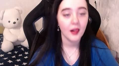 Snapshot of your_8a8y chatting on December 2024 09:17:02 AM your_8a8y online show from December 2024 09:17:02 AM