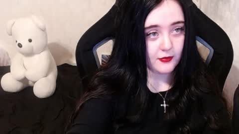 Snapshot of your_8a8y chatting on December 2024 11:24:01 AM your_8a8y online show from December 2024 11:24:01 AM