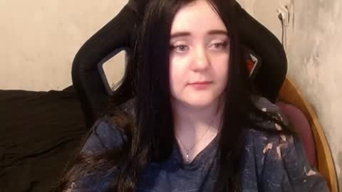 Snapshot of your_8a8y chatting on January 2025 01:24:02 PM your_8a8y online show from January 2025 01:24:02 PM